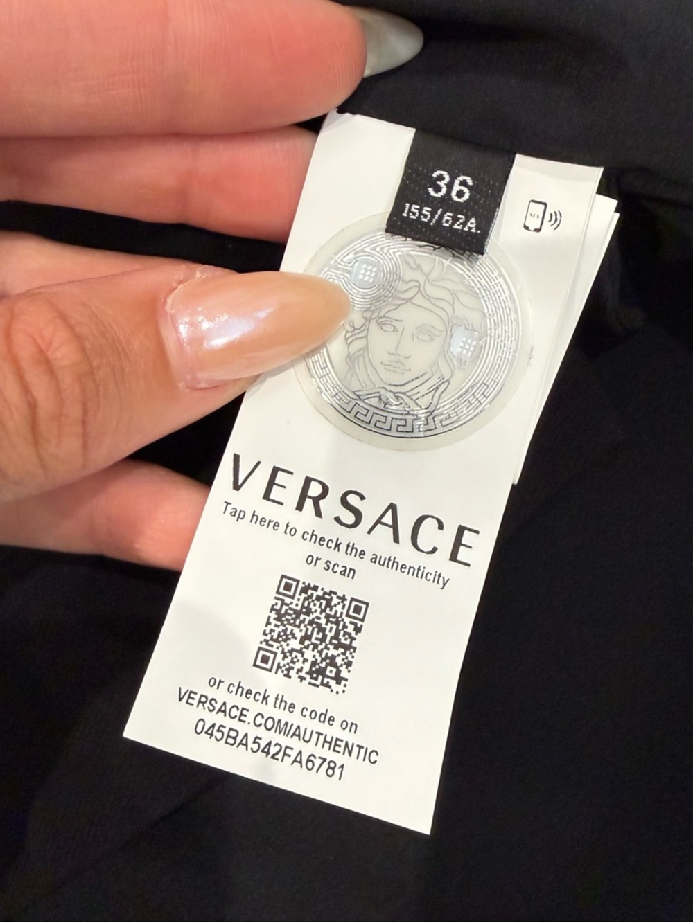 Authentic Versace Black Silk Mini Skirt 36 - Picture 4 of 6